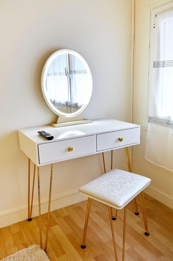 Golden Junior - Jacuzzi Apartment Rouen Exterior photo
